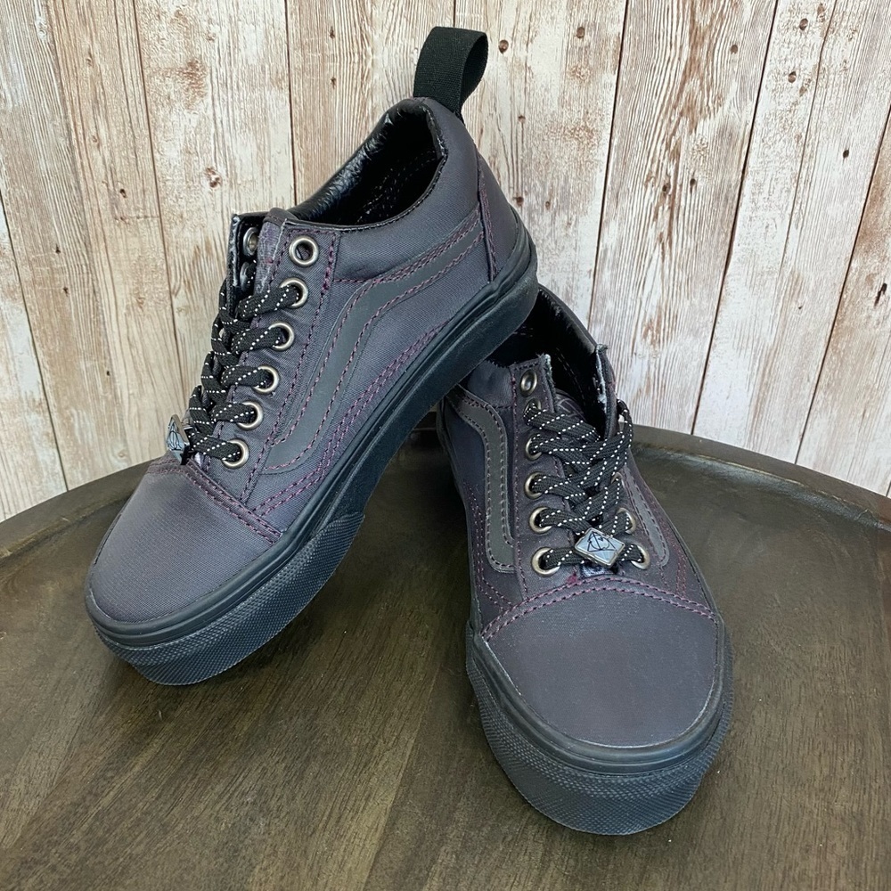 Vans x Harry Potter Old Skool Elastic Deathly Hallows Sneaker size 12 Kids